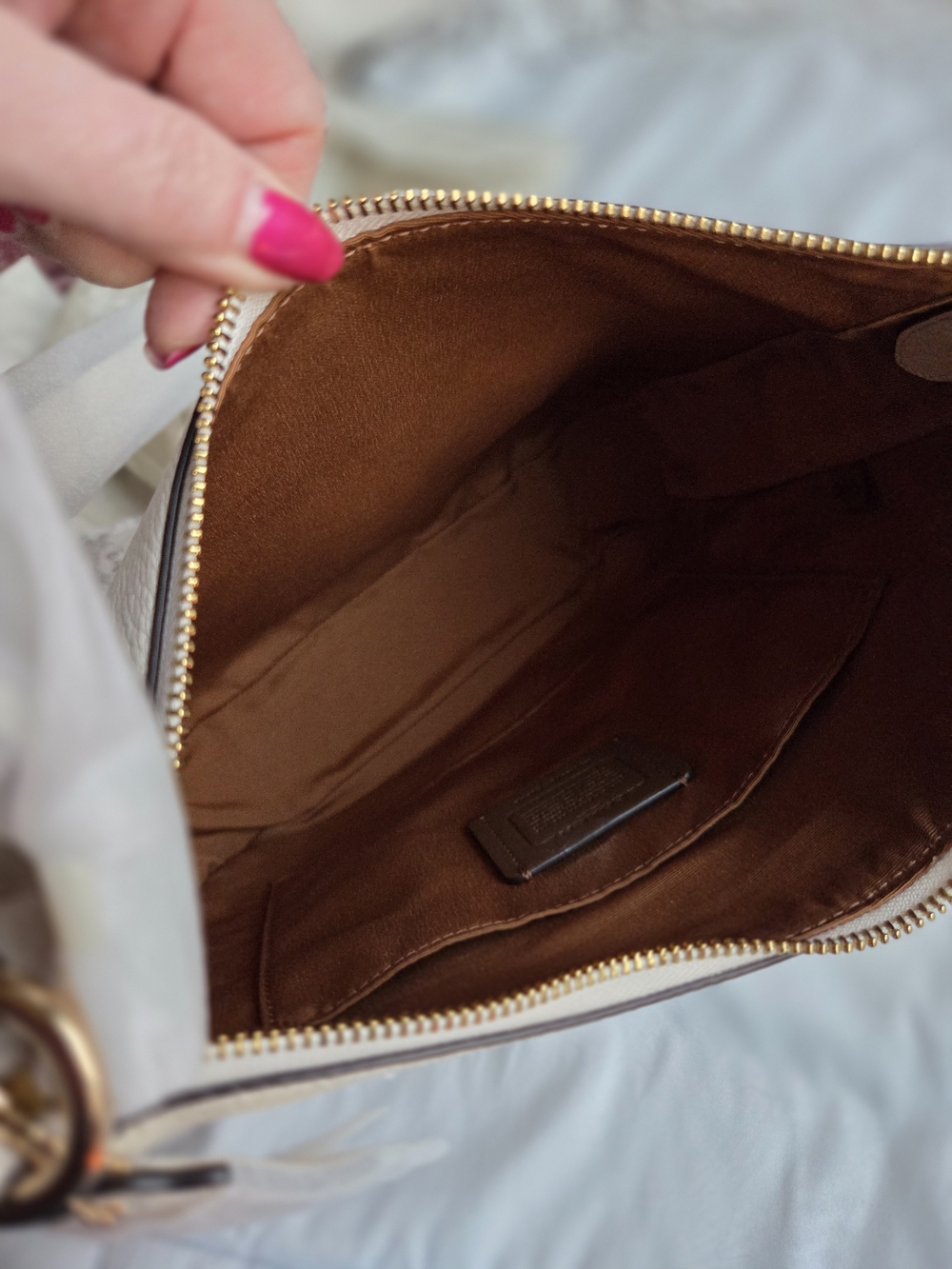 NWT!!! Coach Ellie Crossbody Pebble Leather File Bag (Chalk) - 2023 - Picture 9 of 15